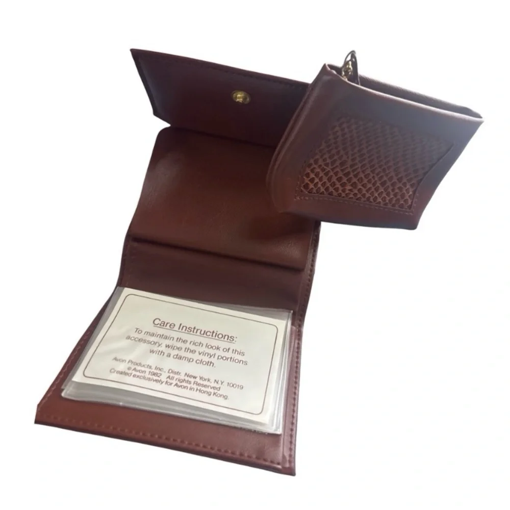 Vintage Avon genuine leather decent wallet set  NWT